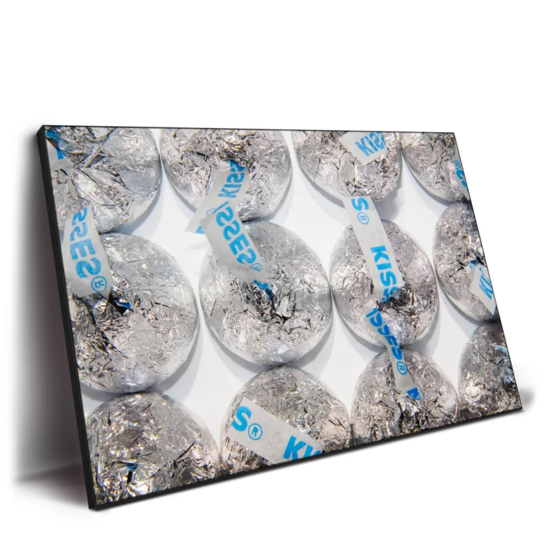 Give Me a Kiss Wall Decor by Nick Ford